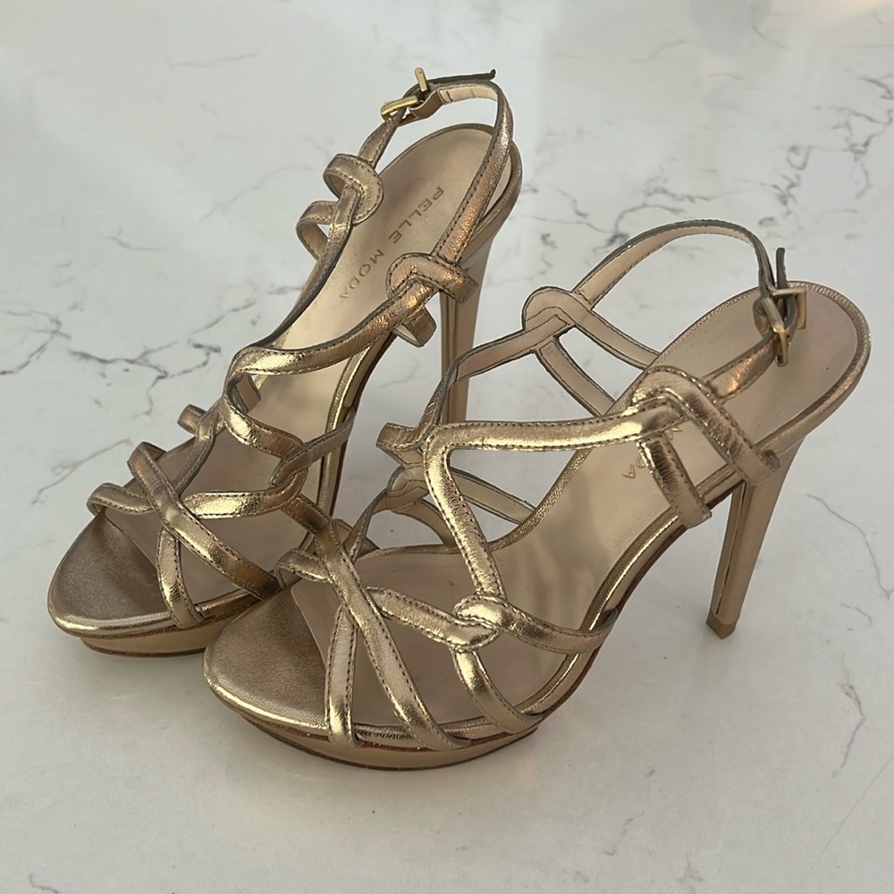 Gold Heels - size 6